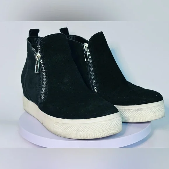 Steve Madden Wedges Metal Side Zip Sneaker Black Suede - Picture 4 of 8